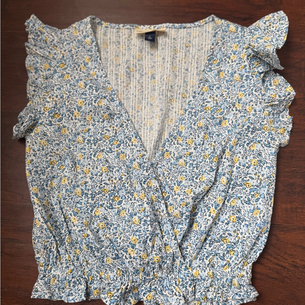 Floral Ruffle Sleeve Wrap Top
